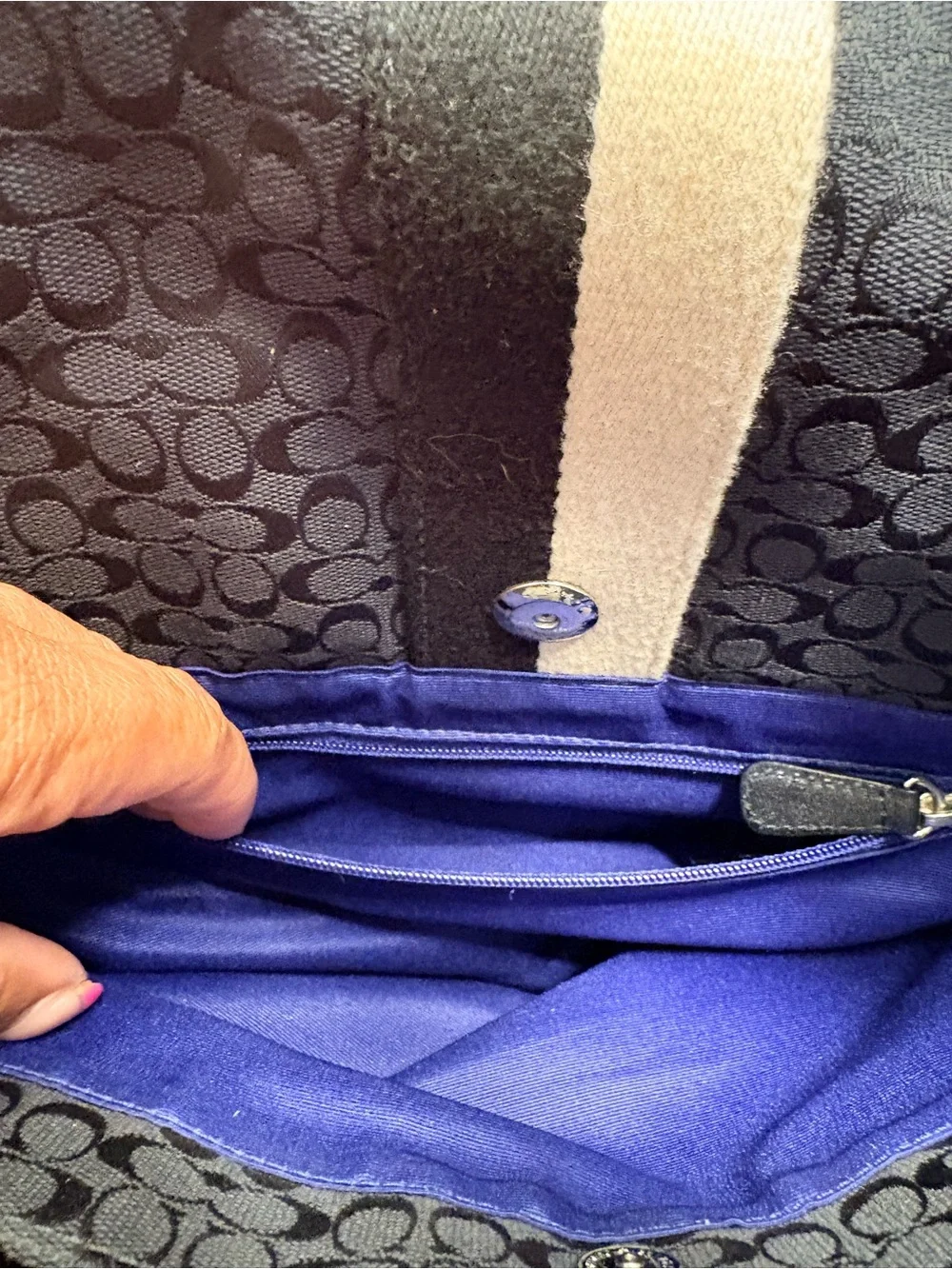 Coach Signature Jacquard Messenger Bag